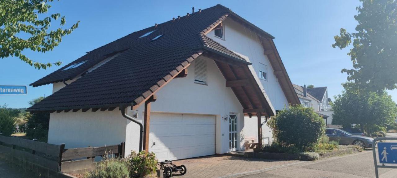 Einzimmerwohnung mit Parkplatz ohne Küche Bischweier Exterior foto